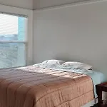 Sunny Sf Home, Quiet, Convenient W/Parking